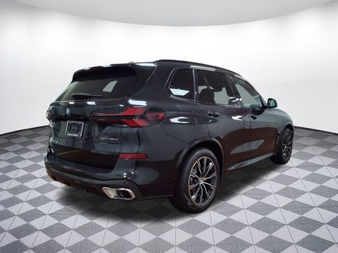 Used 2026 BMW X5 xDrive50e w/ M Sport Package image 9