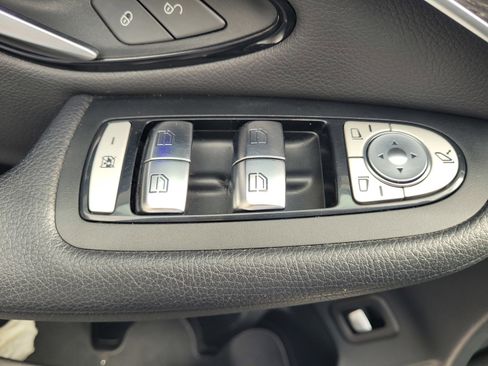 Used 2020 Mercedes-Benz GLC 300 image 18