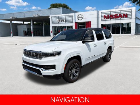 Used 2024 Jeep Grand Wagoneer L 4WD image 10