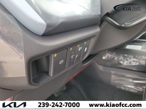 New 2027 Kia Seltos S FWD image 29
