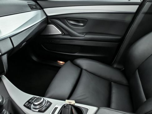 Used 2013 BMW 550i Sedan RWD image 33