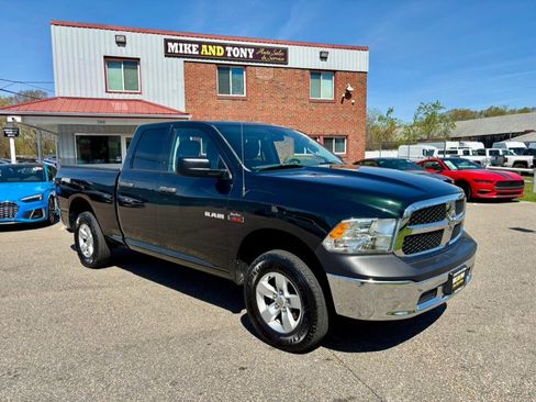 Used 2015 RAM 1500 Tradesman w/ Popular Equipment Group AWD/4WD image 3