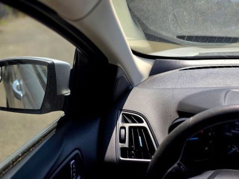 Used 2013 Ford Escape SE AWD/4WD image 20