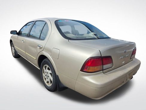 Used 1998 Nissan Maxima GLE FWD image 7