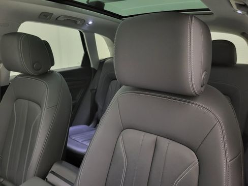 Used 2021 Audi Q5 2.0T Premium w/ Convenience Package image 32