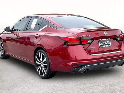Used 2021 Nissan Altima 2.5 SR w/ SR Premium Package FWD image 15
