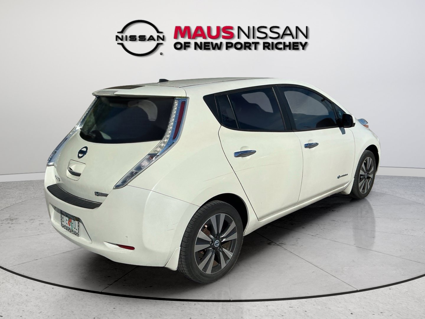 Used 2013 Nissan Leaf SL w/ Premium Pkg FWD image 8