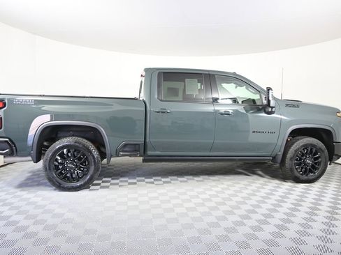 Used 2025 Chevrolet Silverado 2500 LTZ w/ LTZ Plus Package AWD/4WD image 8