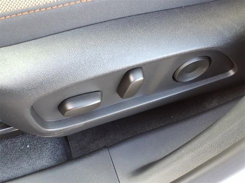 New 2026 Chevrolet Equinox ACTIV image 8