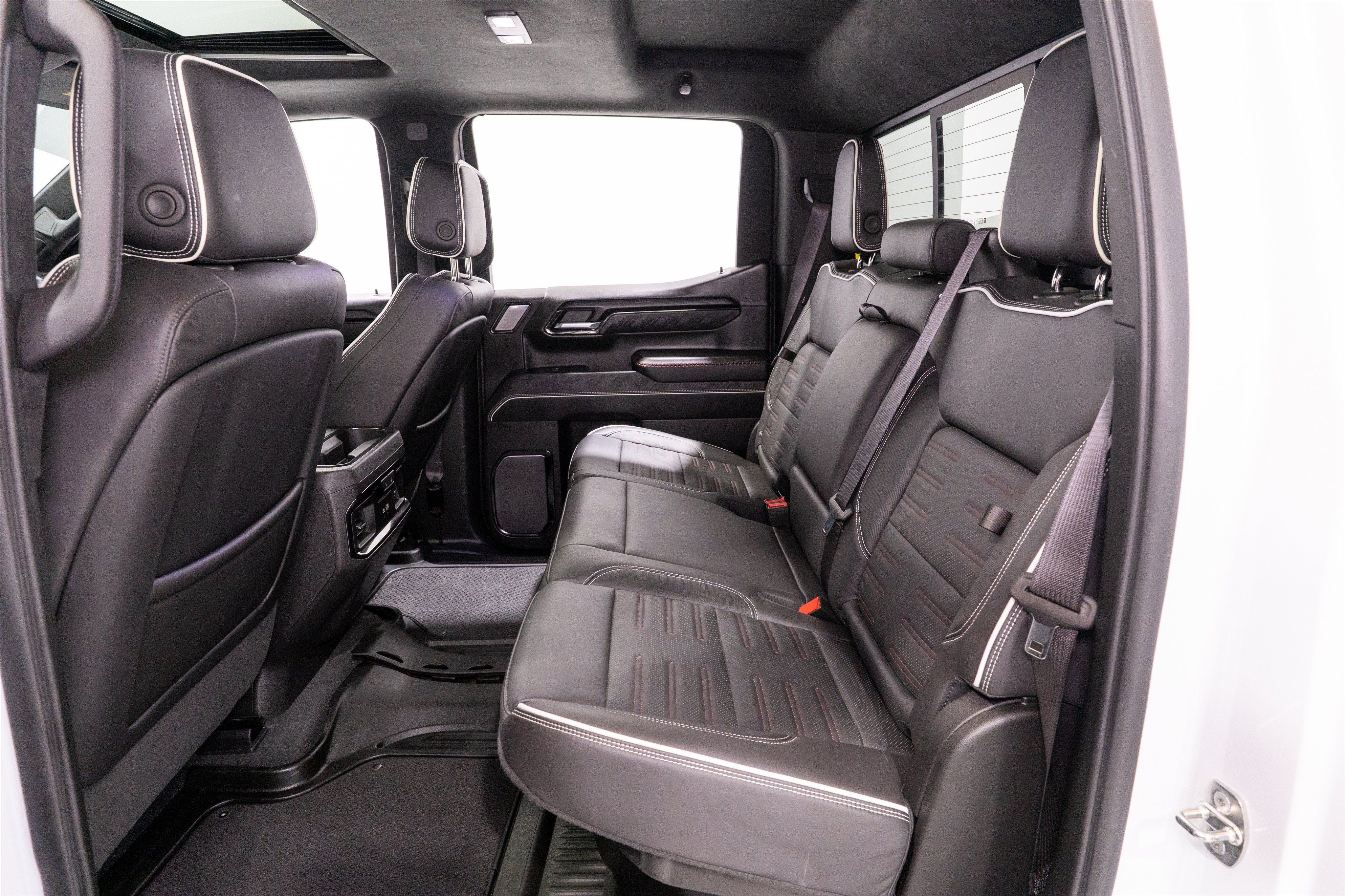 Used 2024 GMC Sierra 1500 AT4X AWD/4WD image 34