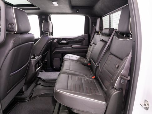 Used 2024 GMC Sierra 1500 AT4X AWD/4WD image 34