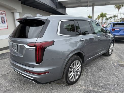 Used 2021 Cadillac XT6 Premium Luxury AWD/4WD image 7