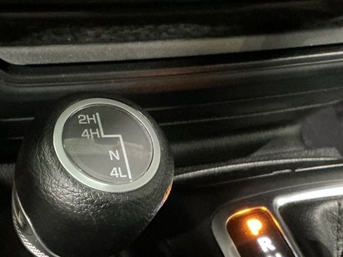 Used 2020 Jeep Gladiator Sport w/ Quick Order Package 24S image 4