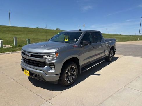 Used 2023 Chevrolet Silverado 1500 RST AWD/4WD image 7