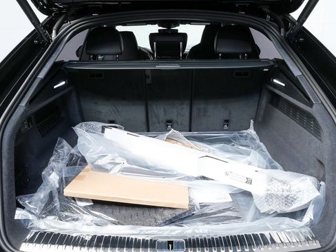 New 2026 Audi SQ8 Prestige image 29