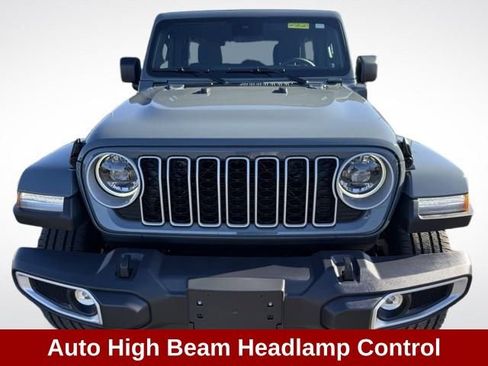 Used 2025 Jeep Wrangler Unlimited Sahara w/ Safety Group image 9