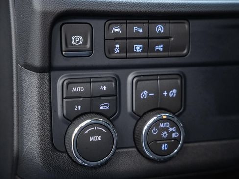 Used 2026 Chevrolet Tahoe RST AWD/4WD image 46
