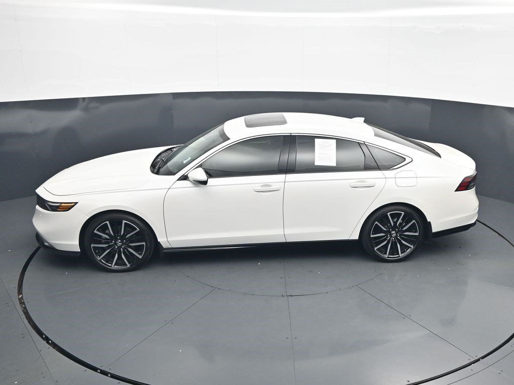 Used 2024 Honda Accord Touring image 26