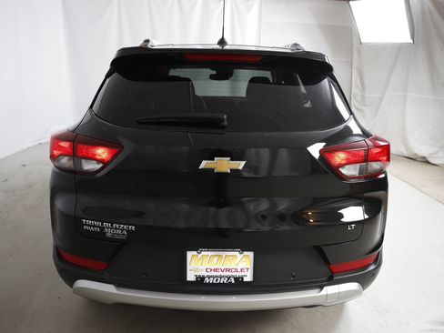 Used 2024 Chevrolet TrailBlazer LT w/ Convenience Package AWD/4WD image 4