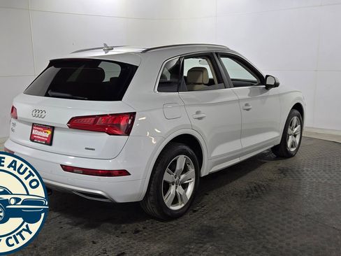 Used 2019 Audi Q5 2.0T Premium Plus w/ Premium Plus Package image 7