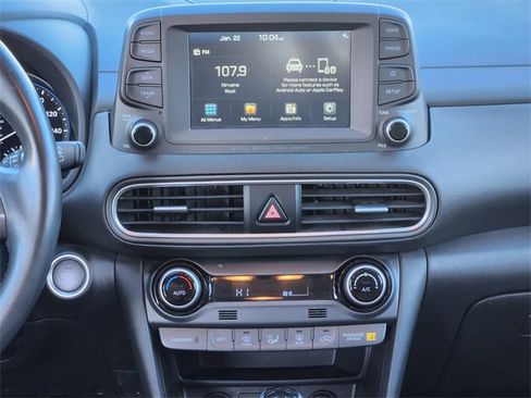 Used 2021 Hyundai Kona Limited image 21