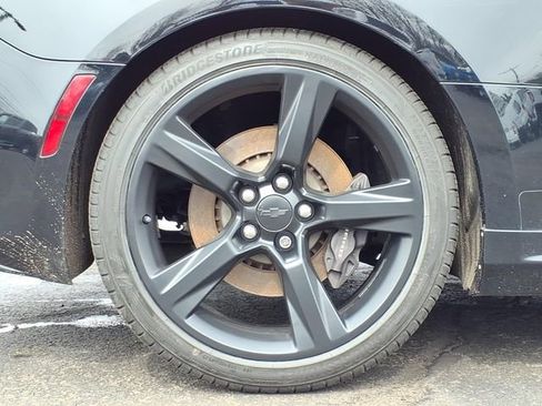 Used 2017 Chevrolet Camaro SS w/ LPO, Ground Effects Package RWD image 9