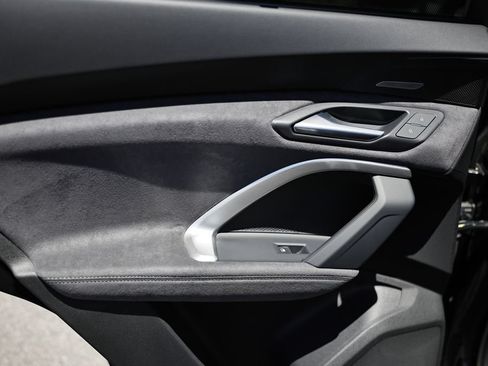 New 2026 Audi SQ5 Premium Plus AWD/4WD image 21