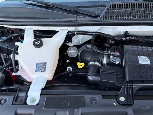 Used 2019 Chevrolet Express 3500 LT w/ LT Preferred Equipment Group image 19