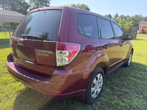 Used 2010 Subaru Forester 2.5X AWD/4WD image 6