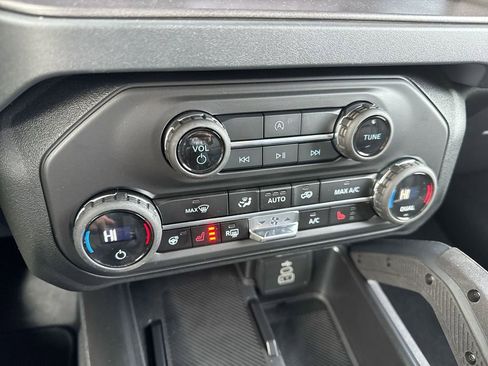 New 2026 Ford Bronco Badlands w/ Sasquatch Package AWD/4WD image 17