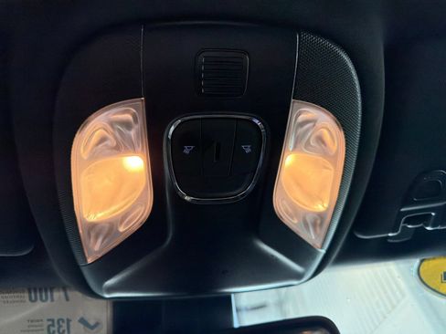 Used 2024 Jeep Compass Latitude AWD/4WD image 28
