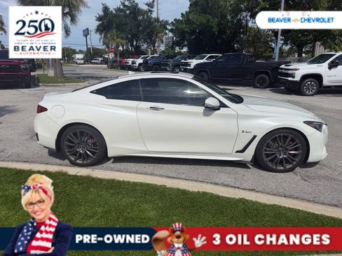 Used 2017 INFINITI Q60 Red Sport 400 RWD image 3