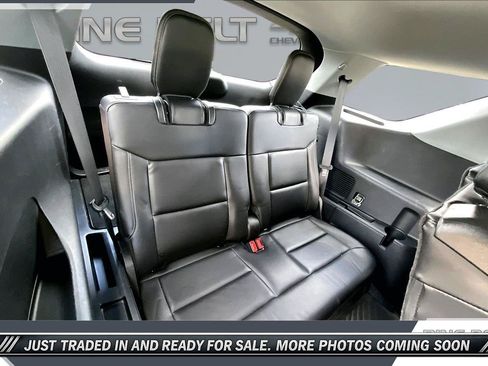 Used 2023 Ford Explorer XLT w/ Equipment Group 202A AWD/4WD image 21