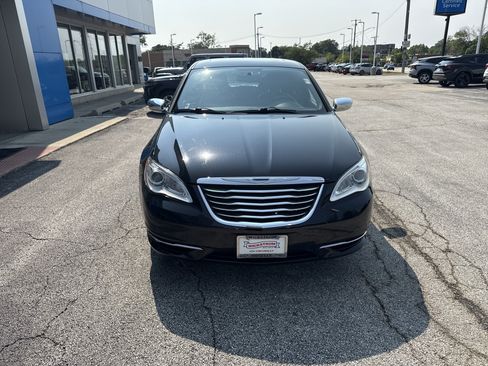 Used 2013 Chrysler 200 Limited w/ Sun/Sound Group FWD image 3