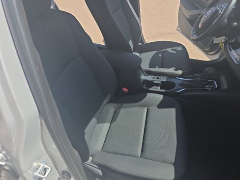 Used 2024 Toyota Corolla LE FWD image 19