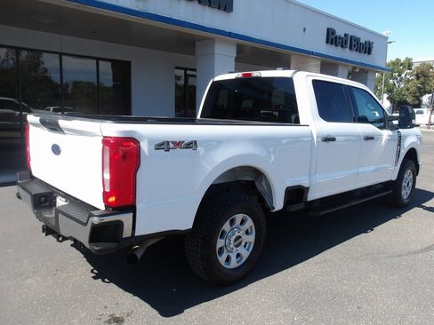 Used 2024 Ford F250 XLT image 8