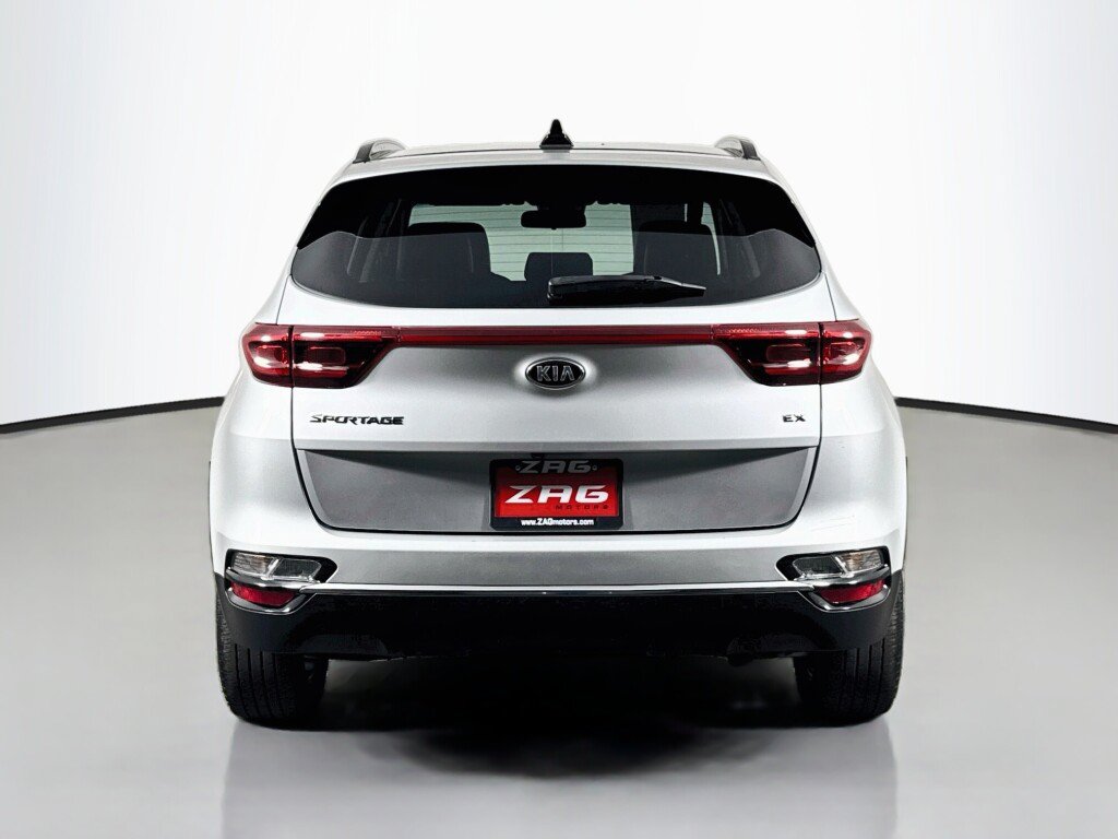 Used 2022 Kia Sportage EX AWD/4WD image 4