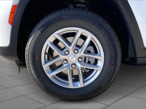 New 2026 Jeep Grand Cherokee Laredo X RWD image 8