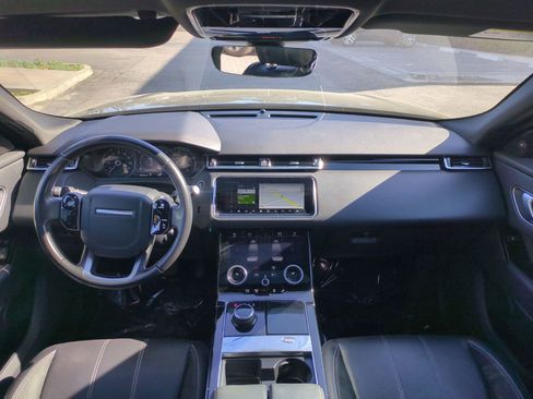 Used 2020 Land Rover Range Rover Velar S image 26