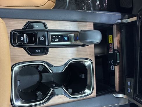 Used 2024 Lexus RX 350 Premium w/ Accessory Package (Z1) image 27