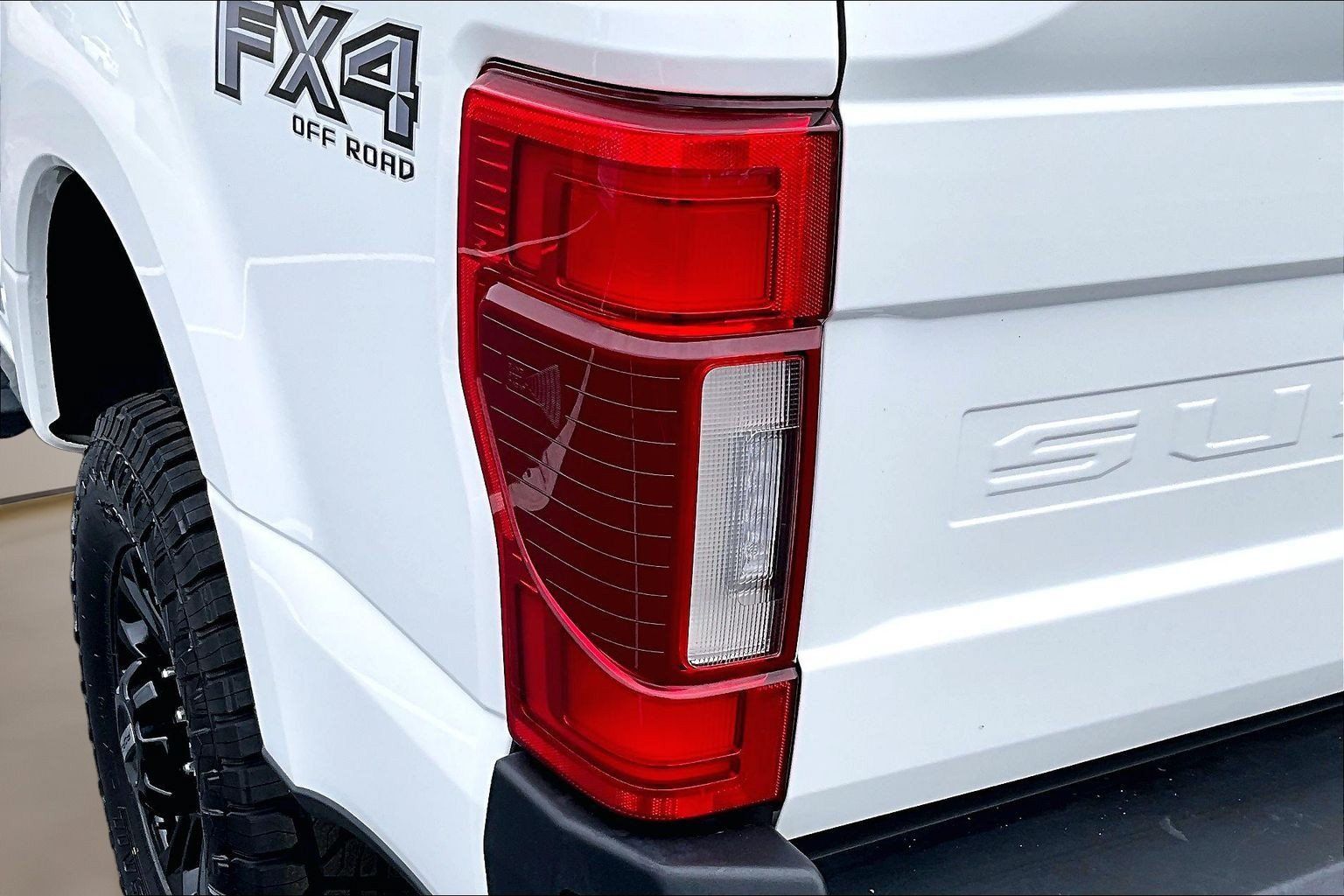 Used 2022 Ford F250 Lariat w/ Black Appearance Package AWD/4WD image 26
