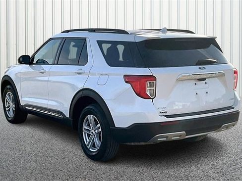 Used 2024 Ford Explorer XLT w/ Equipment Group 202A image 11