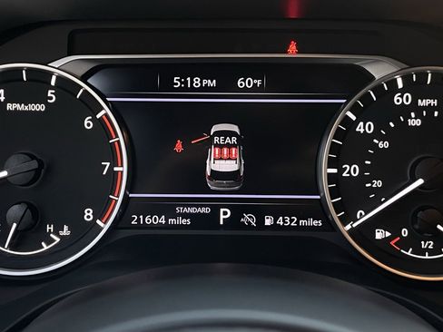 Used 2024 Nissan Rogue SV image 15