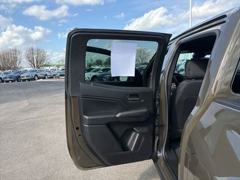 Used 2023 Chevrolet Colorado W/T image 24