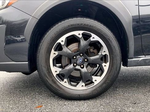 Used 2022 Subaru Crosstrek 2.0i Premium image 10