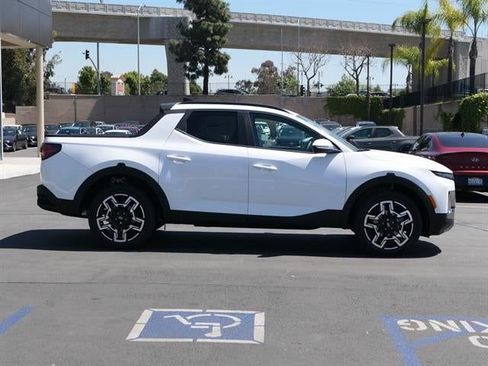 New 2025 Hyundai Santa Cruz Limited AWD/4WD image 2