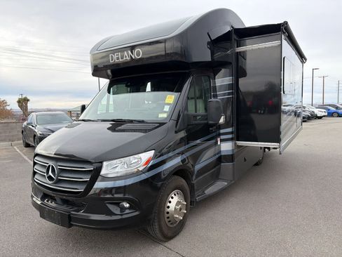 Used 2020 Mercedes-Benz Sprinter 3500 image 2