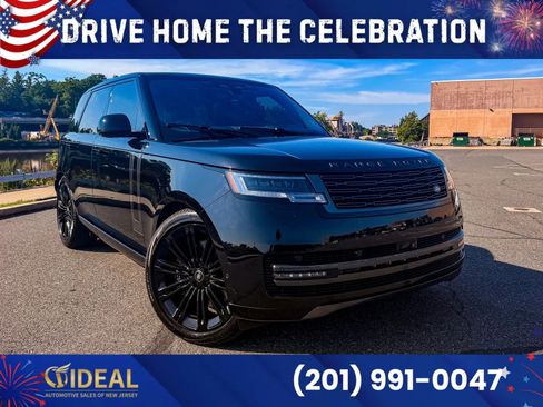 Used 2023 Land Rover Range Rover SE AWD/4WD image 1