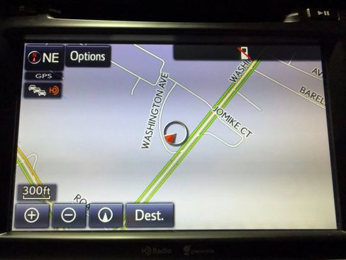 Used 2015 Toyota Highlander XLE AWD/4WD image 16
