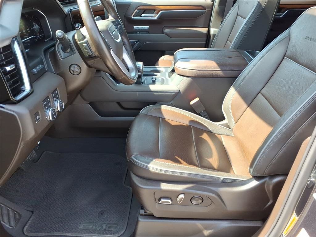 Used 2023 GMC Sierra 1500 Denali w/ Denali Reserve Package AWD/4WD image 6